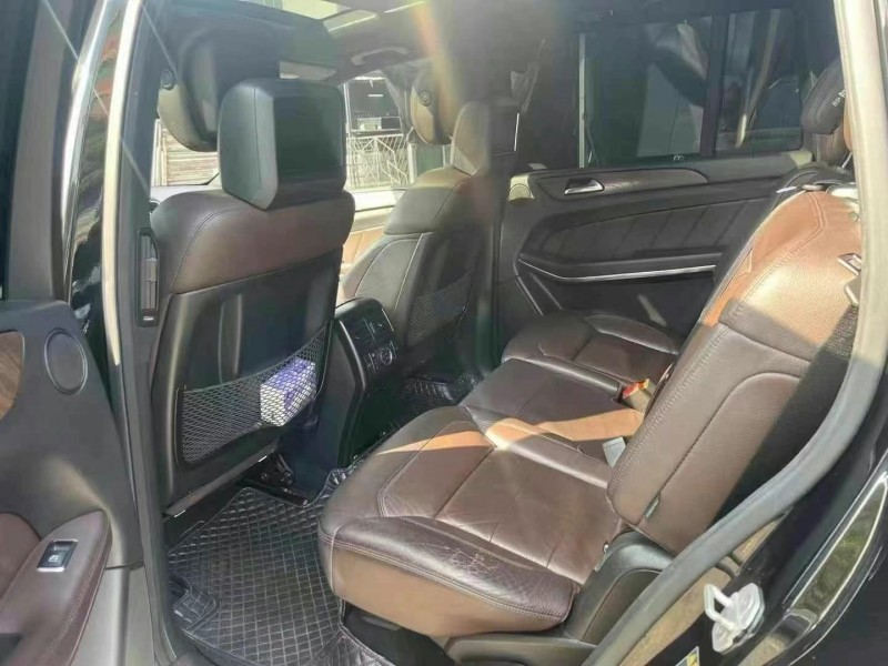 广州17年奔驰GL6