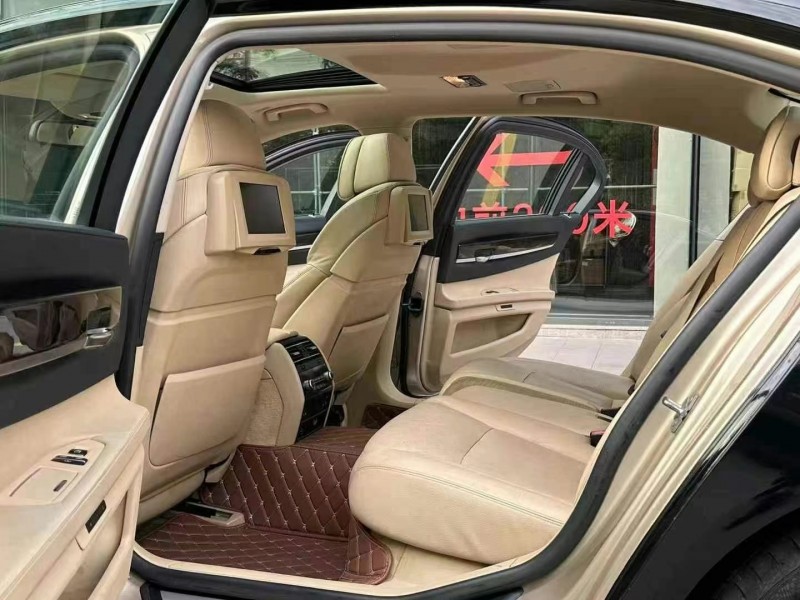 广州11年宝马7系4