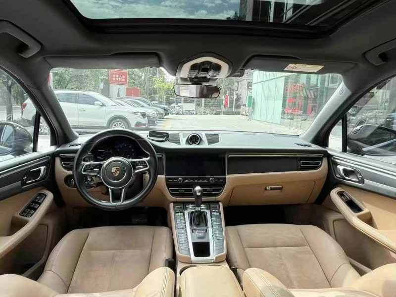 广州21年保时捷Macan7