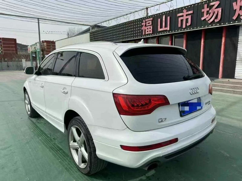 青岛15年奥迪Q78