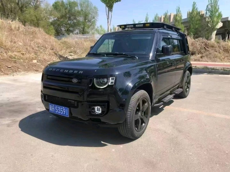 济宁22年路虎卫士3