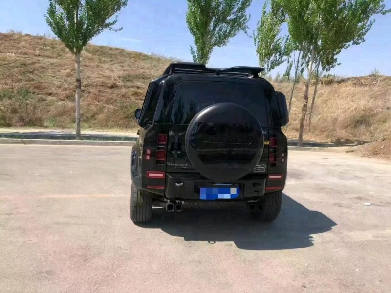 济宁22年路虎卫士6