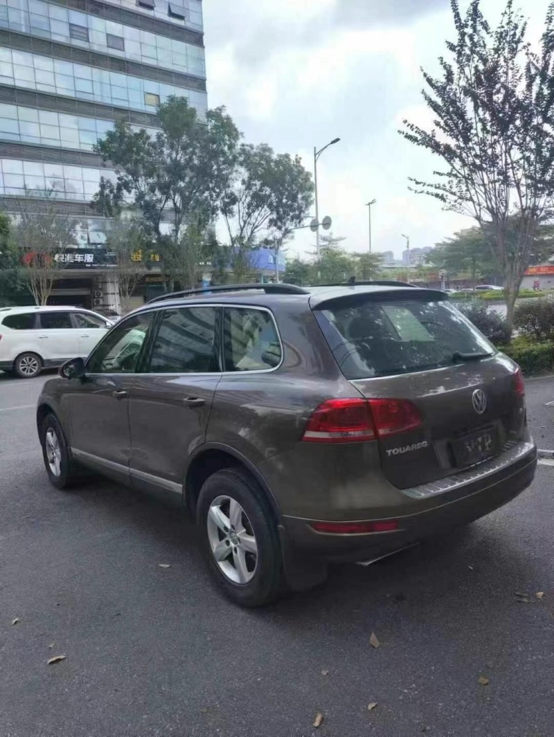广州12年大众途锐6