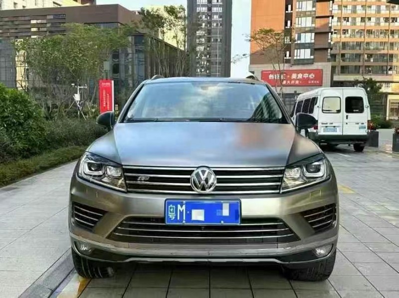 广州18年大众途锐1