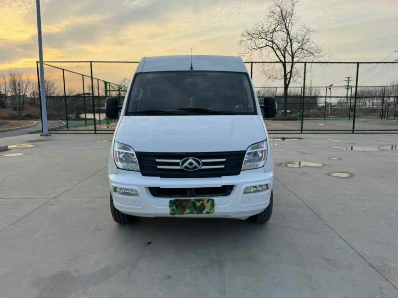 徐州22年大通V801