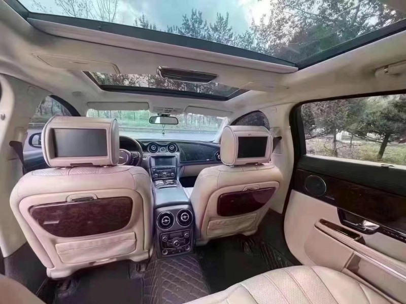 長治13年捷豹XJ5