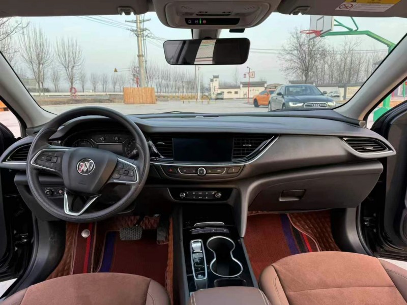 徐州22年别克君威5