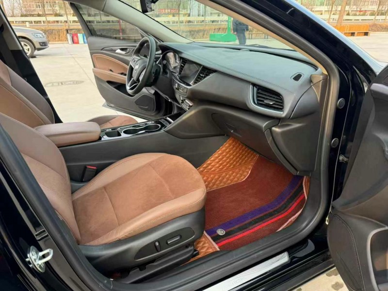 徐州22年别克君威6