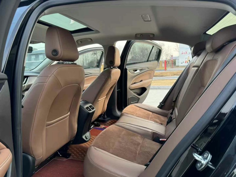 徐州22年别克君威7