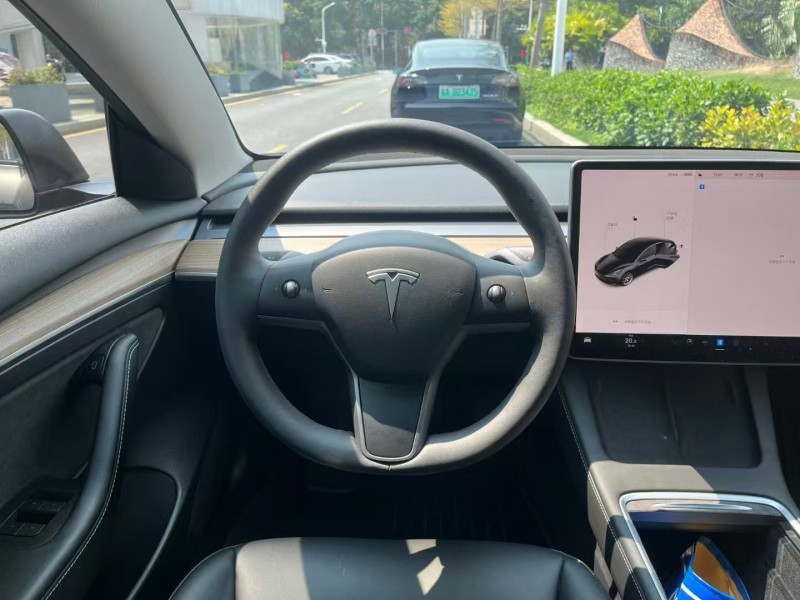 深圳23年特斯拉MODEL 34