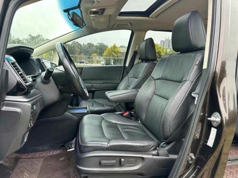 广州17年本田艾力绅4