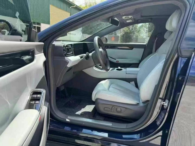 珠海23年零跑汽車C015