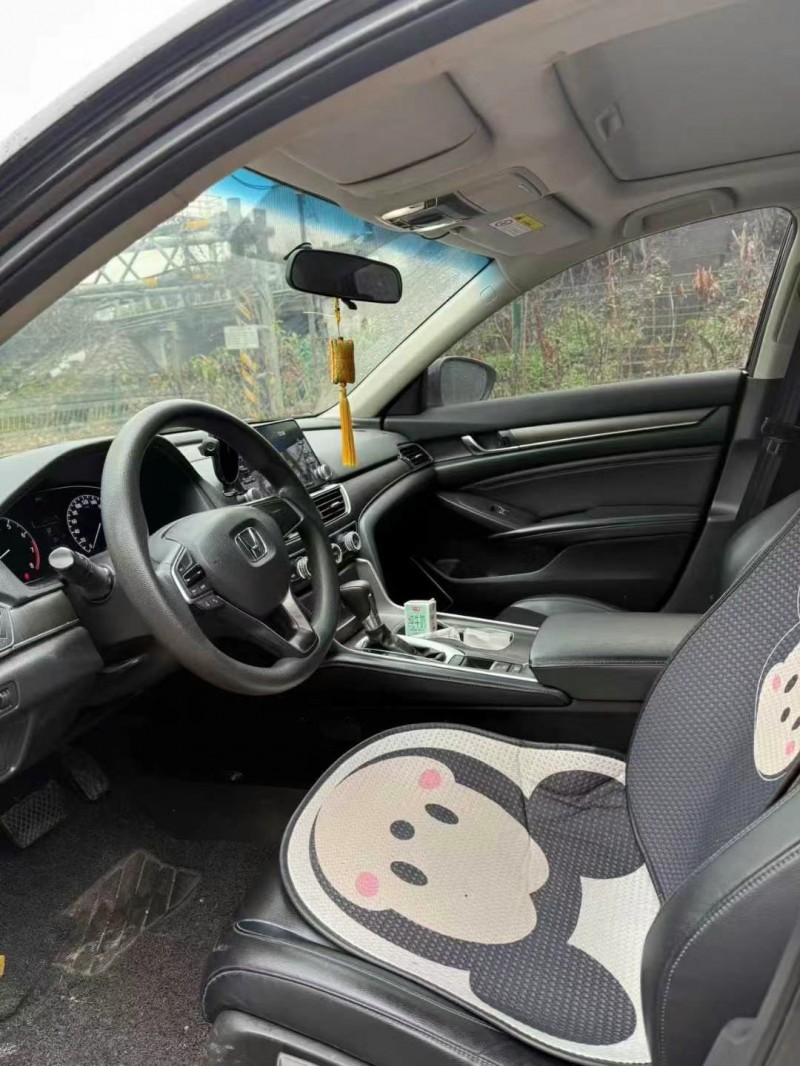 台州19年本田雅阁5