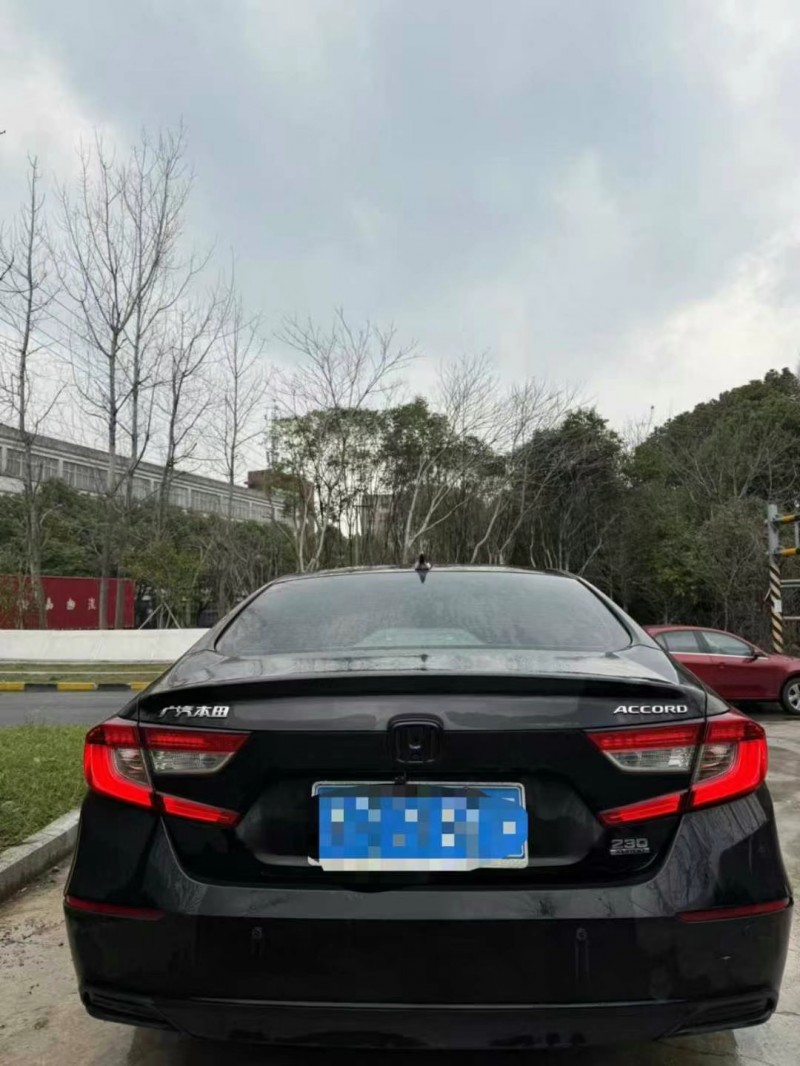 台州19年本田雅阁6