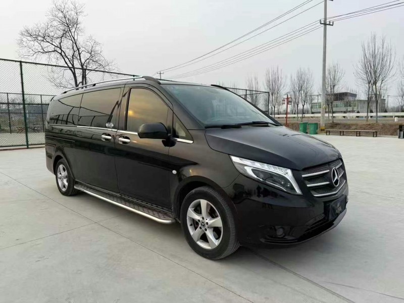 徐州19年奔驰威霆2