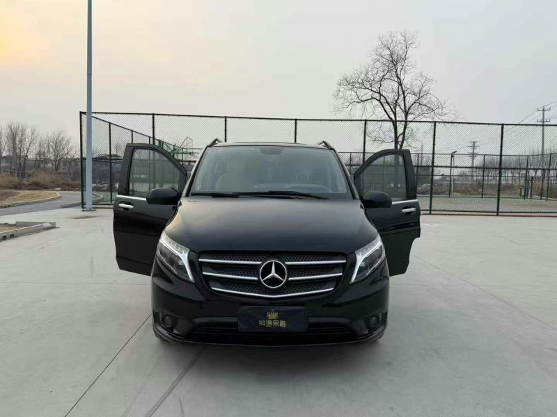 徐州19年奔驰威霆8