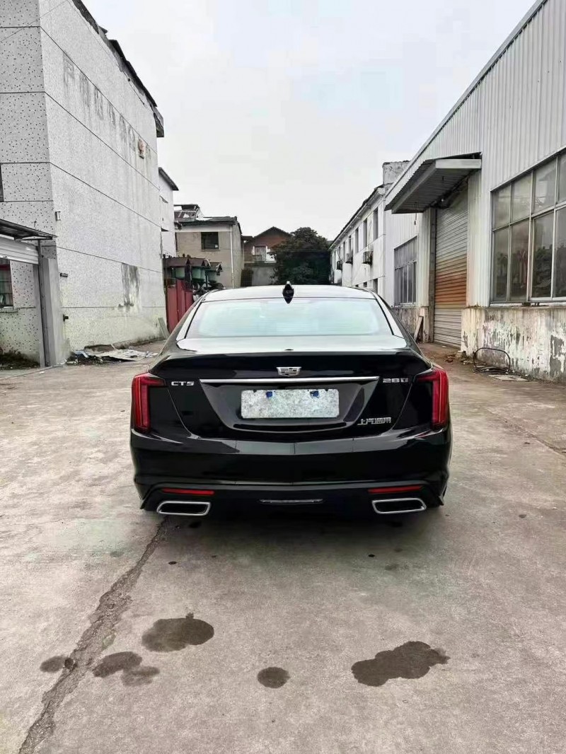 紹興24年凱迪拉克CT59