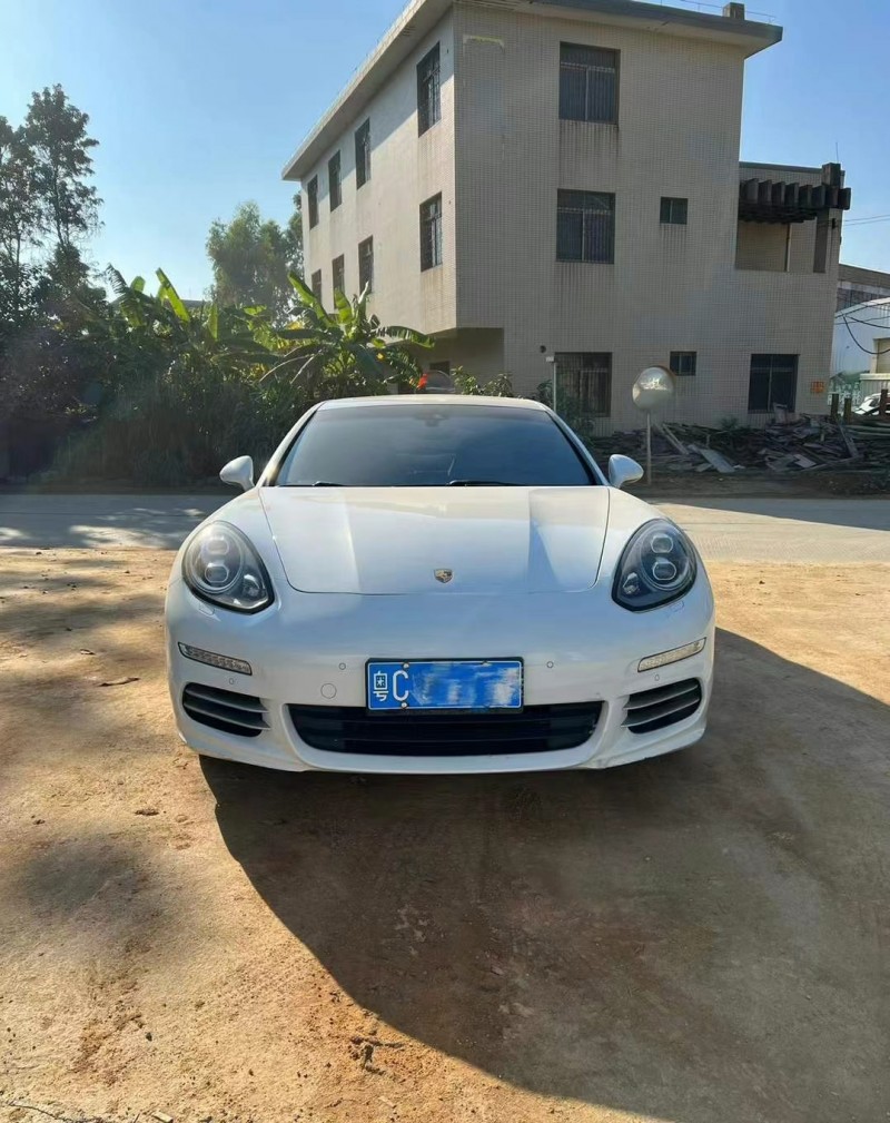 广州15年保时捷帕拉梅拉1