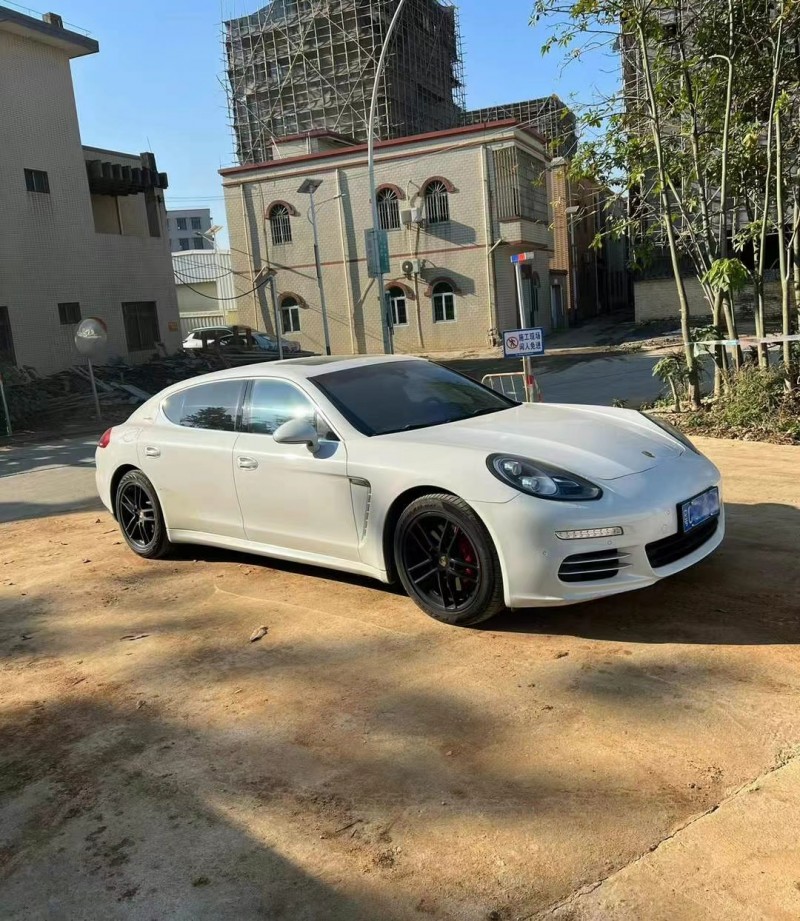 广州15年保时捷帕拉梅拉3