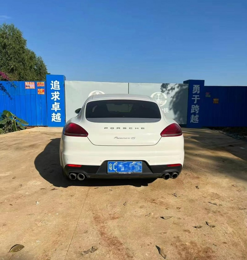 广州15年保时捷帕拉梅拉9