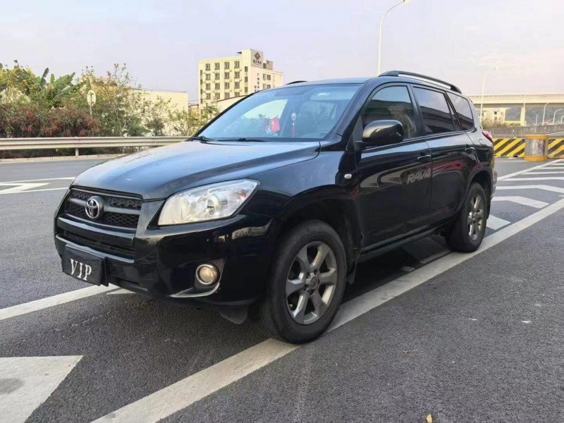 广州10年丰田RAV43