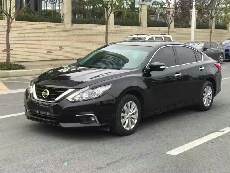 桂林19年日產天籟2