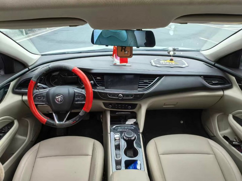 广州21年别克君威9