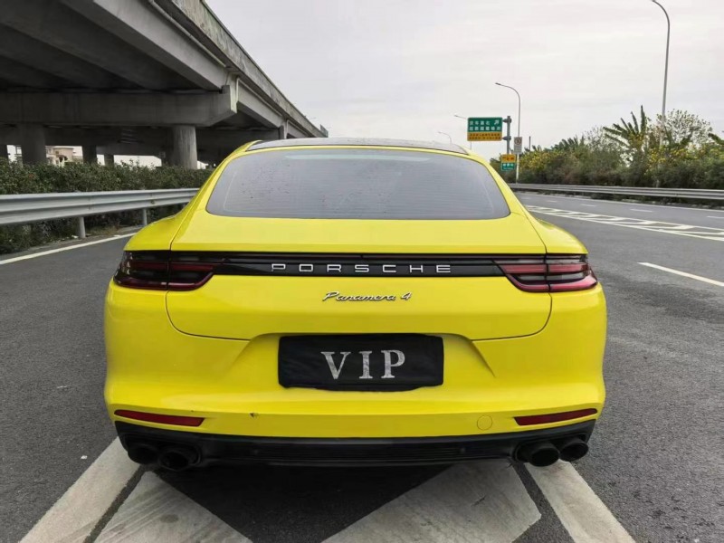 广州19年保时捷Macan4
