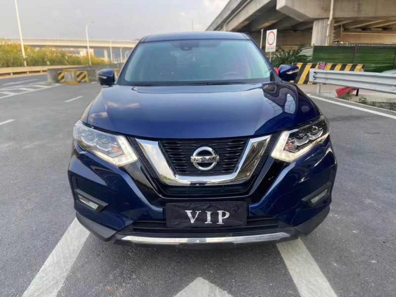 廣州20年日產奇駿1