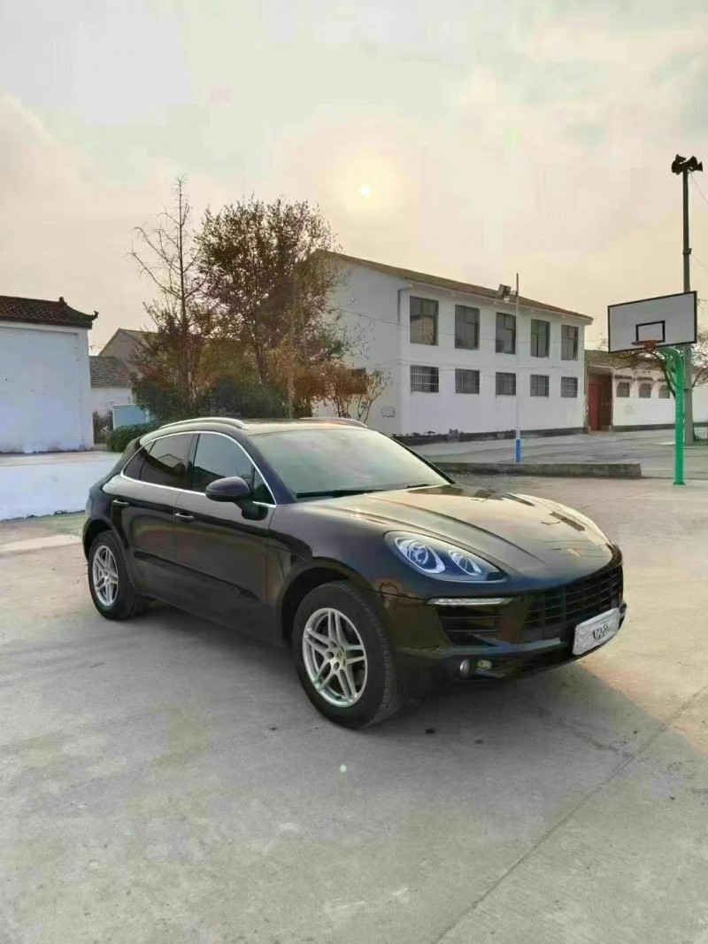 徐州17年保时捷Macan3