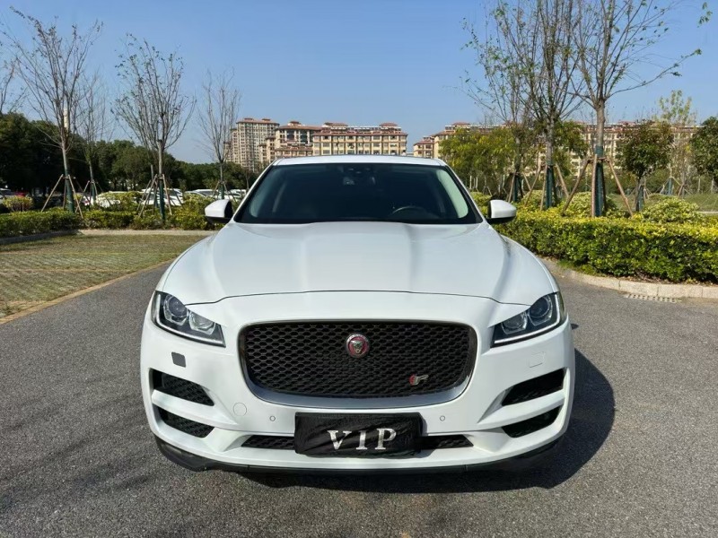 鹽城18年捷豹F-PACE1
