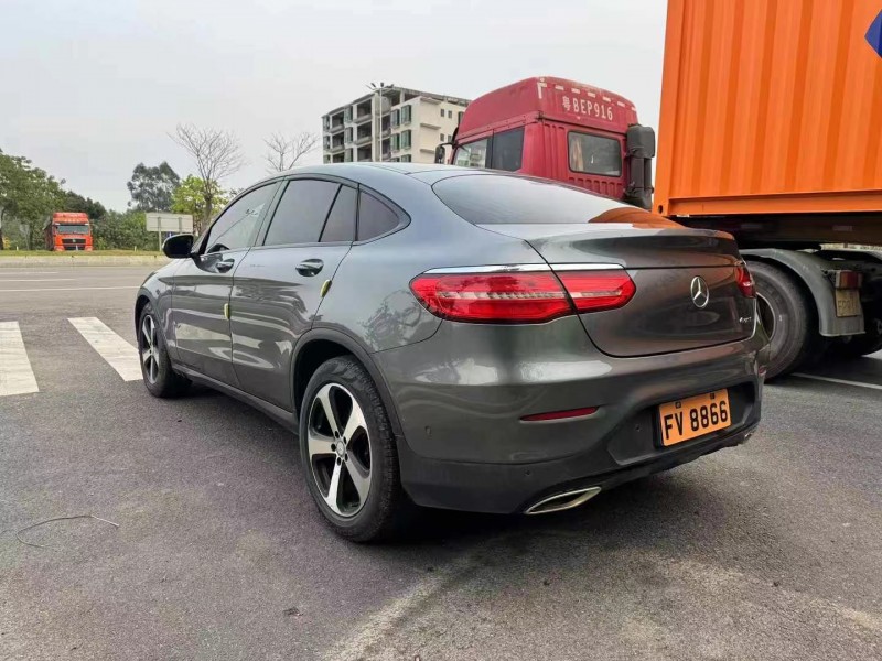 广州17年奔驰GLC7