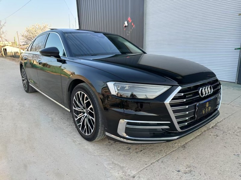 徐州19年奥迪A8L2