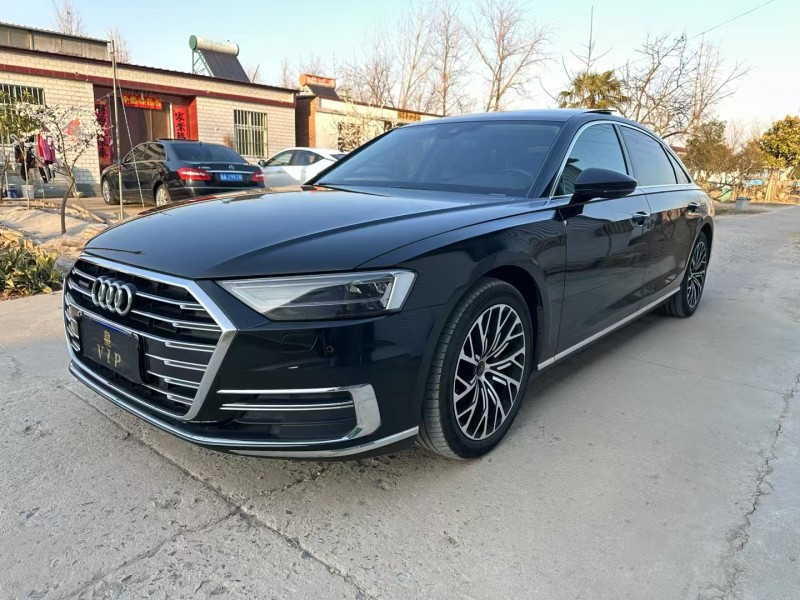 徐州19年奥迪A8L3