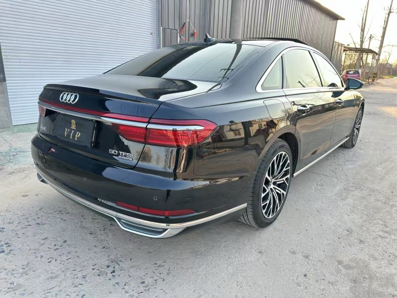 徐州19年奥迪A8L7