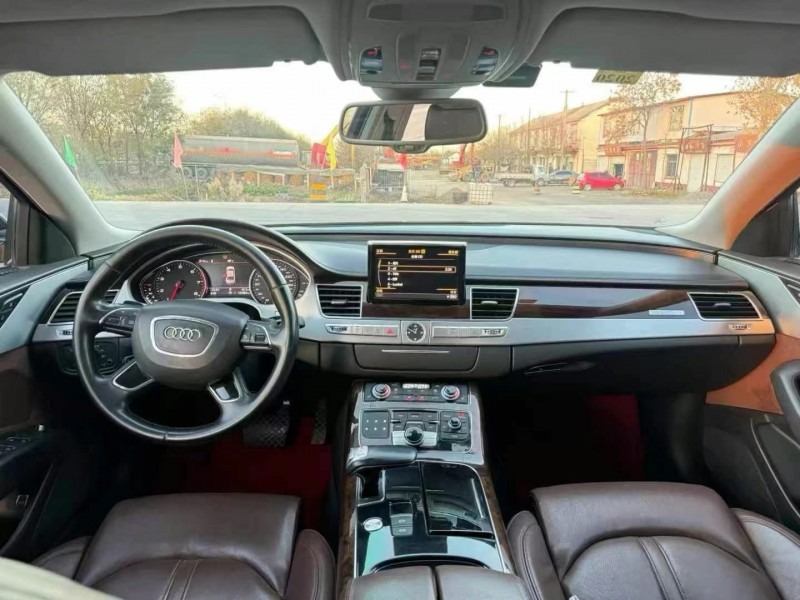 青岛14年奥迪A8L5