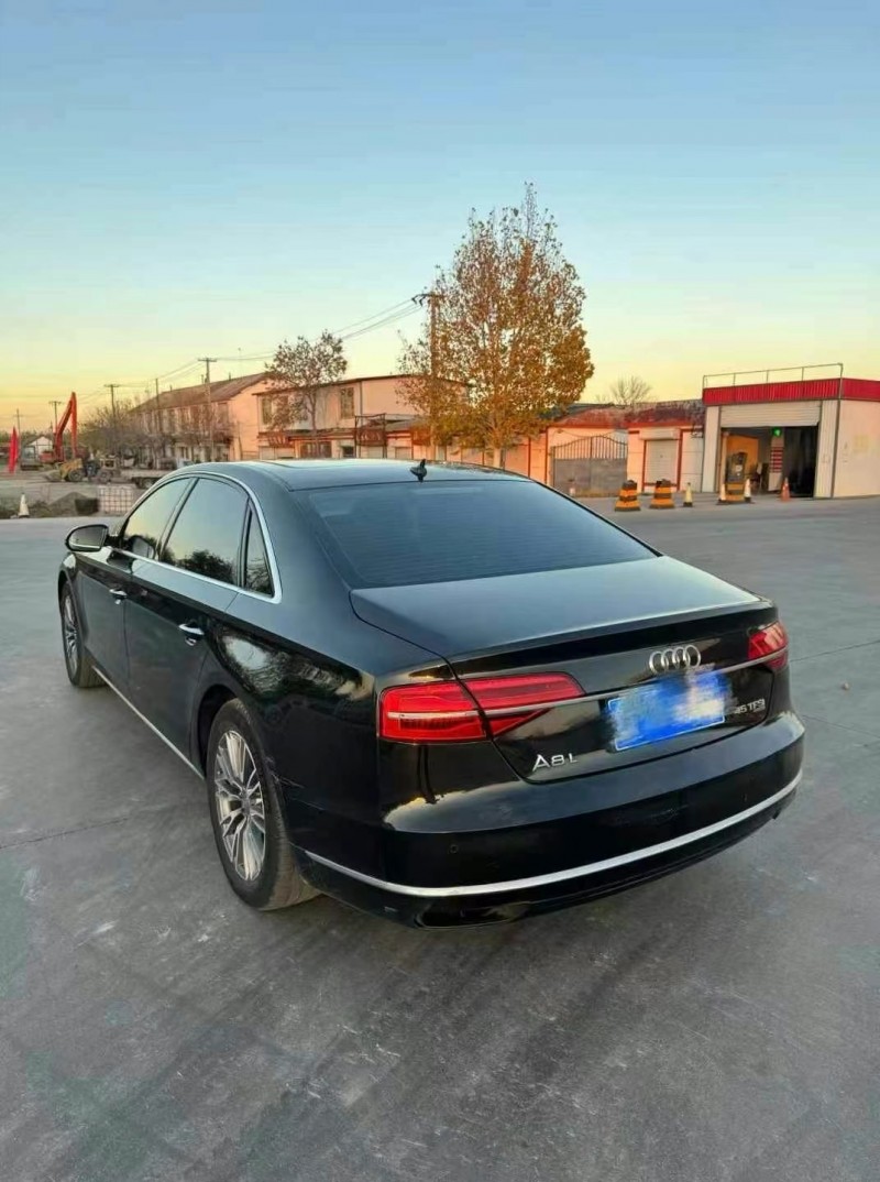 青岛14年奥迪A8L8