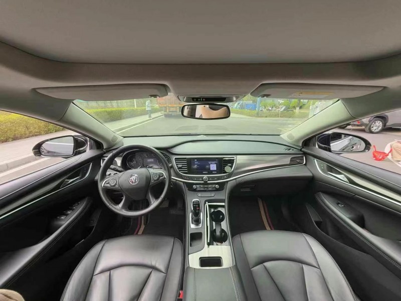 东莞21年别克君越4