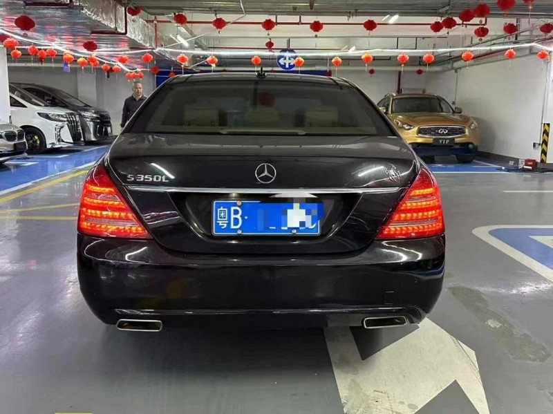 广州12年奔驰S6