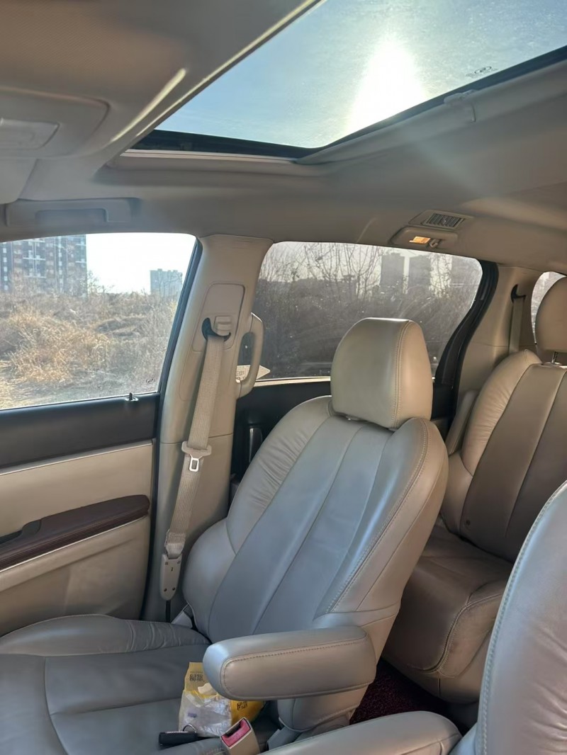 济宁17年别克GL87