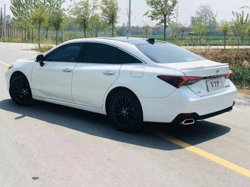 徐州19年丰田亚洲龙5