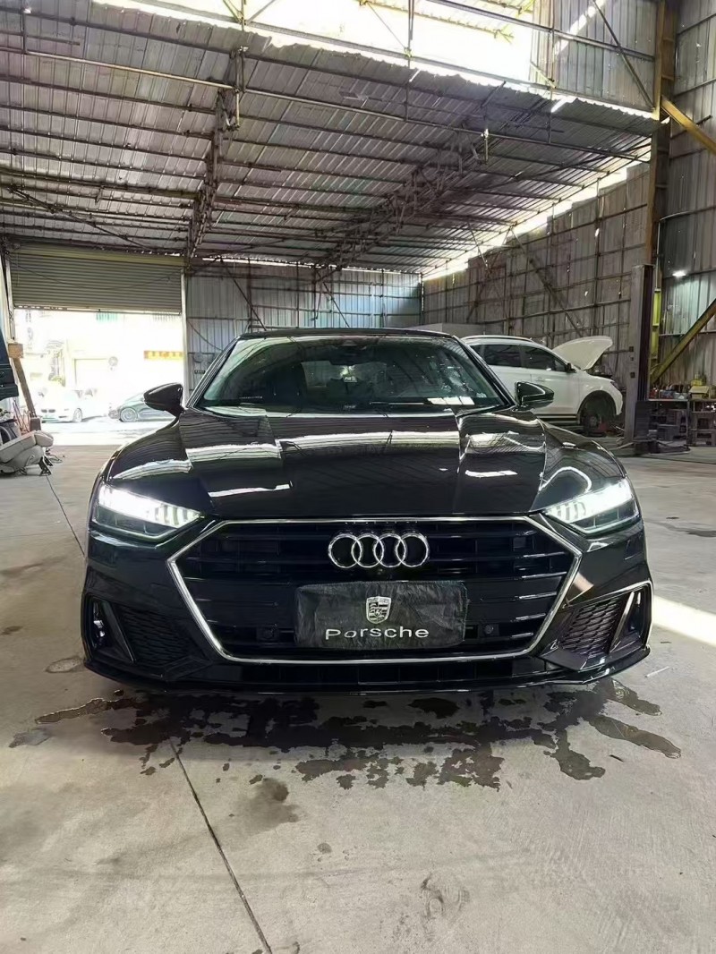 广州20年奥迪A7L1