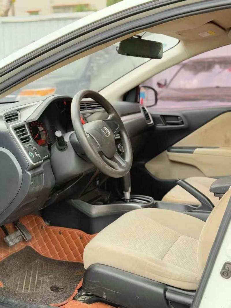 广州19年本田哥瑞6