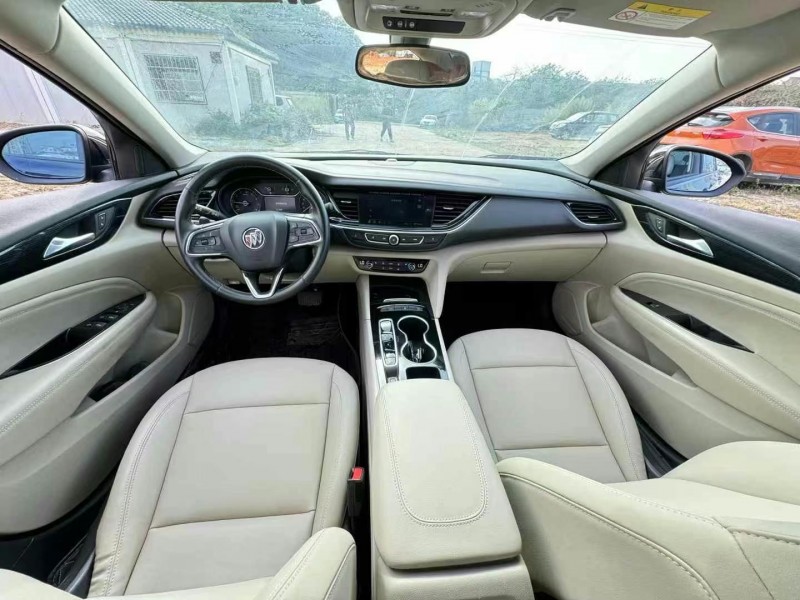 广州21年别克君威7