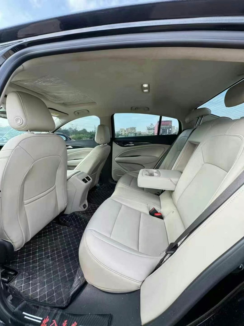 广州21年别克君威8