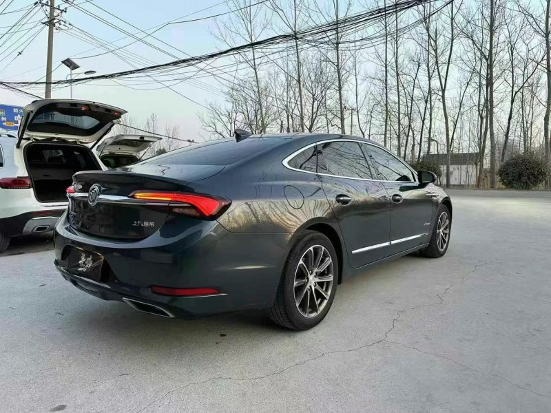 徐州20年别克君越7