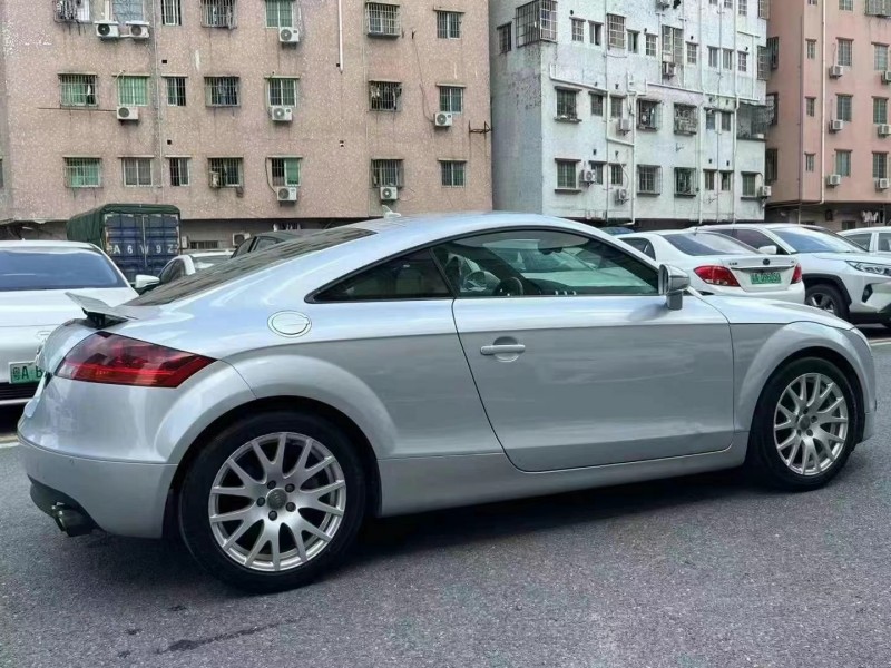 广州09年奥迪TT6