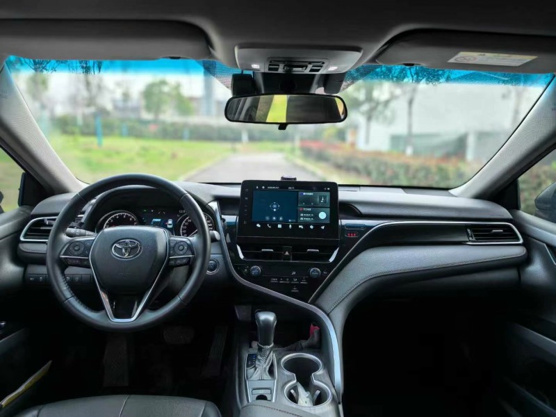 武汉22年丰田凯美瑞8