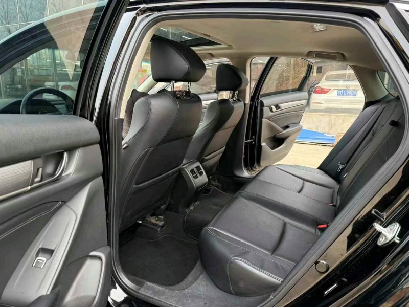 徐州19年本田雅阁4