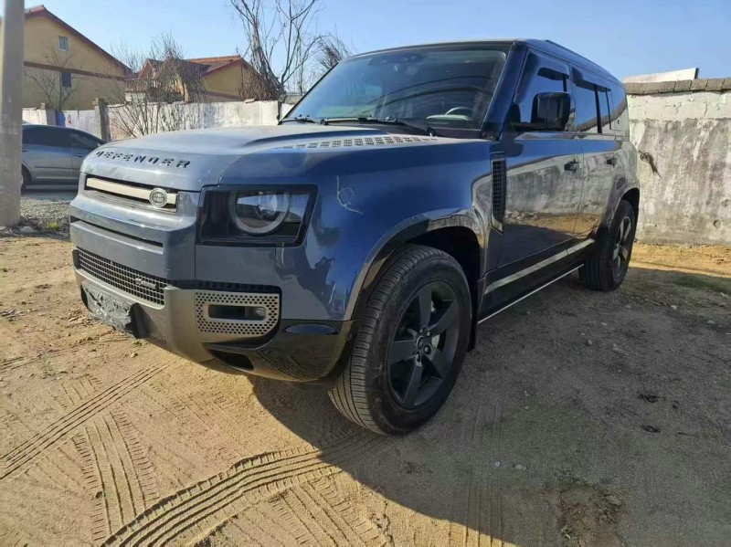 东营21年路虎卫士2